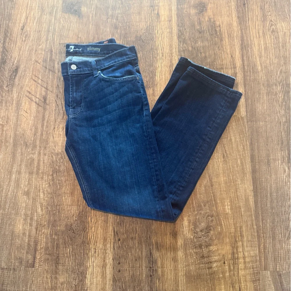 7 For All Mankind Men's Slimmy Straight Leg Jeans - Dark Wash Size 33 EUC - Picture 1 of 11